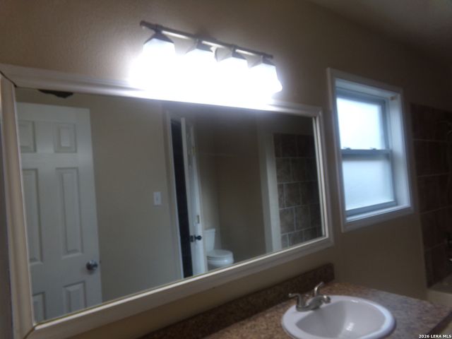 8678 RIDGE MILE DR, San Antonio, TX 78239