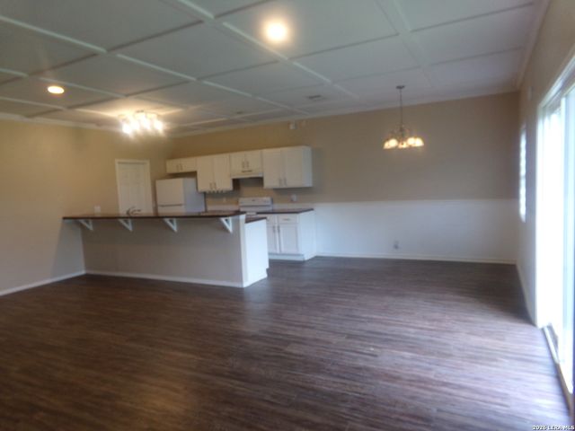 8678 RIDGE MILE DR, San Antonio, TX 78239