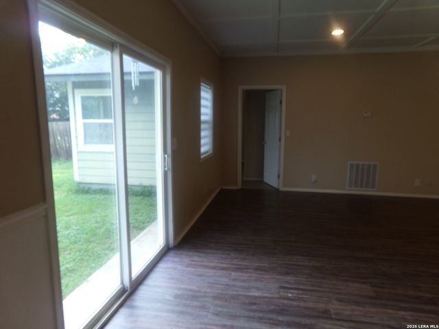 8678 RIDGE MILE DR, San Antonio, TX 78239