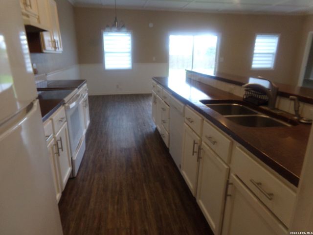 8678 RIDGE MILE DR, San Antonio, TX 78239