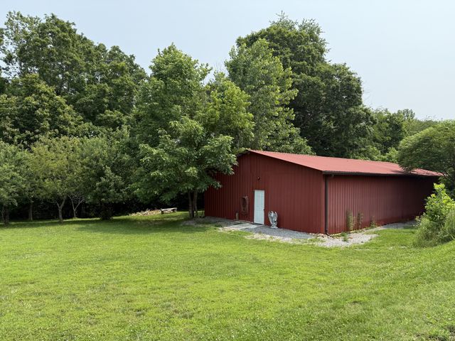1231 Floyd Hudgens Rd, Ashland City, TN 37015