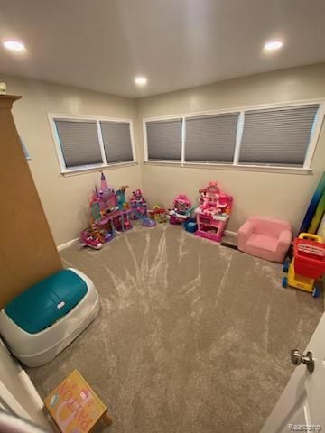 17271 Hamilton Avenue, Allen Park, MI 48101