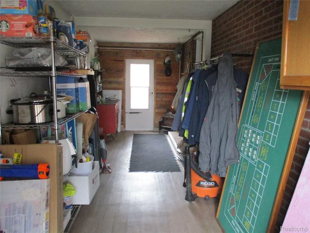 17271 Hamilton Avenue, Allen Park, MI 48101