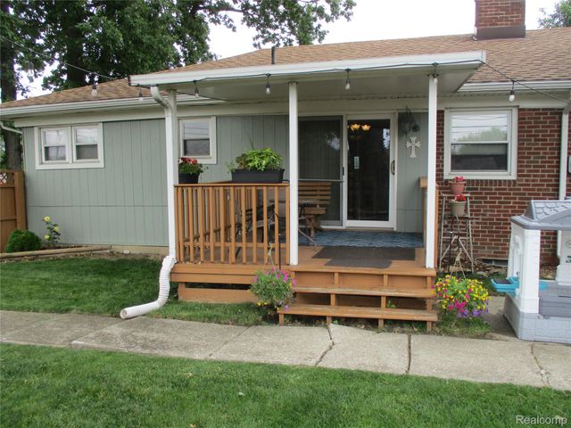 17271 Hamilton Avenue, Allen Park, MI 48101