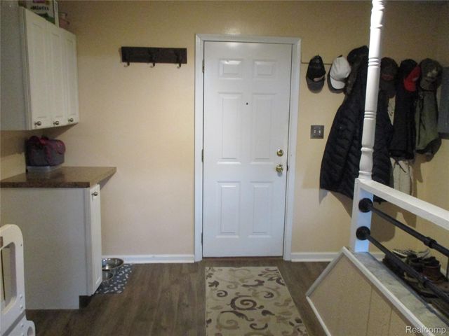 17271 Hamilton Avenue, Allen Park, MI 48101