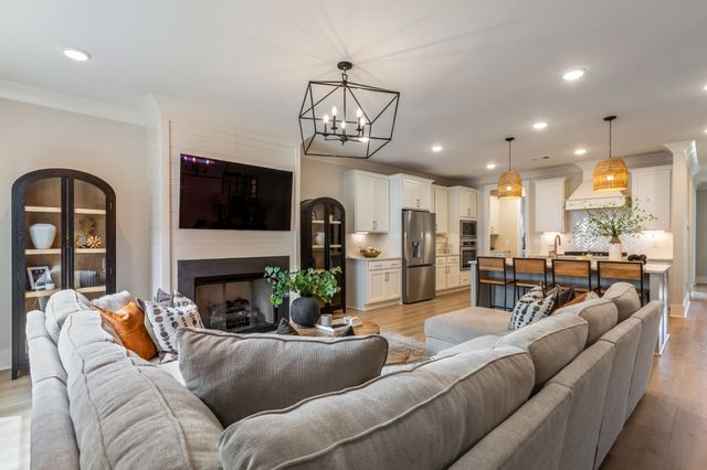2019 Braidwood Ln, Franklin, TN 37064