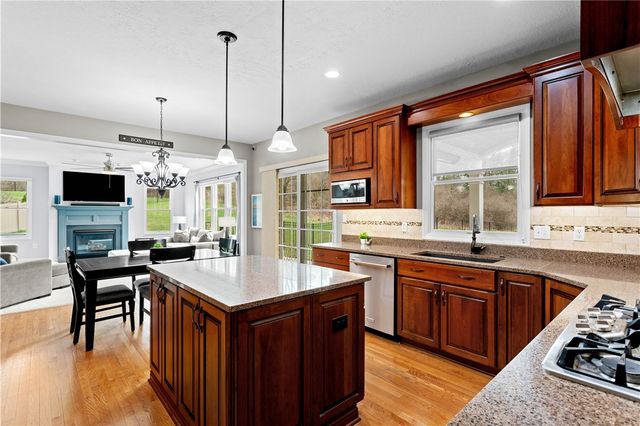 237 Morning Grove Lane, Adams Twp, PA 16059