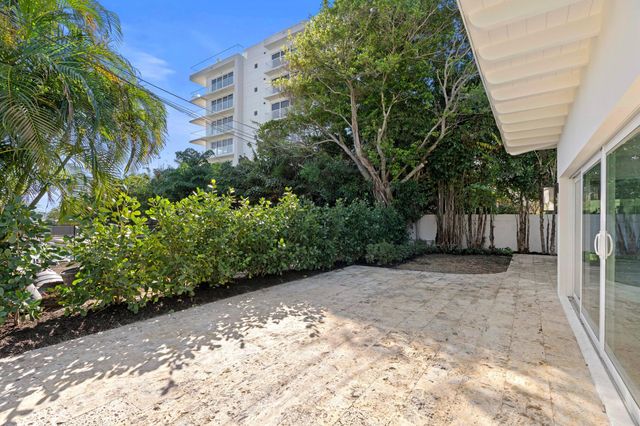 3608 Washington Road, West Palm Beach, FL 33405