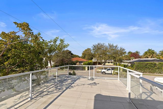 3608 Washington Road, West Palm Beach, FL 33405