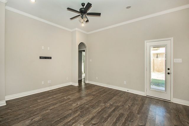 806 Ransom Way, Greenville, TX 75402