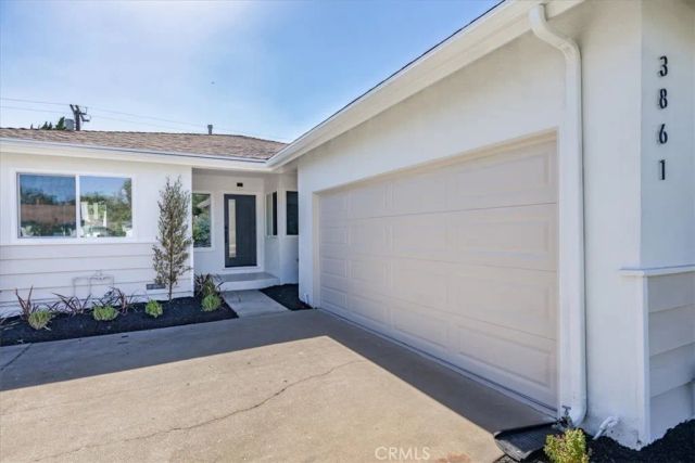 3861 S Norton Avenue, Los Angeles, CA 90008