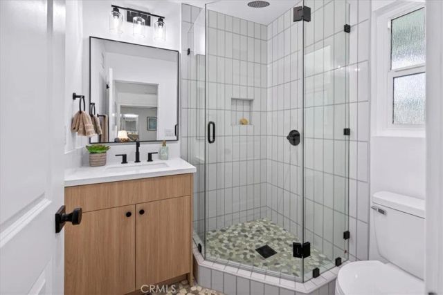 3861 S Norton Avenue, Los Angeles, CA 90008