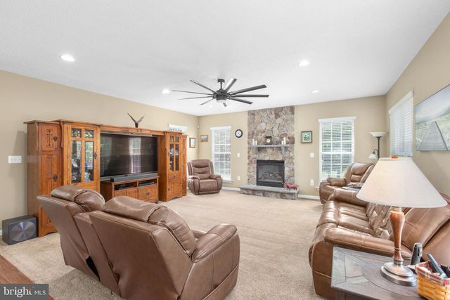 9206 SANDY BEACH LN, King George, VA 22485