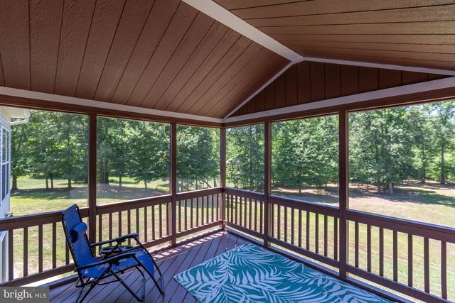 9206 SANDY BEACH LN, King George, VA 22485