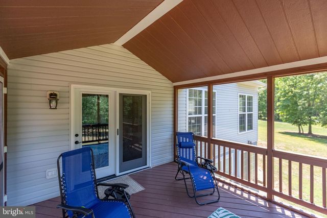 9206 SANDY BEACH LN, King George, VA 22485