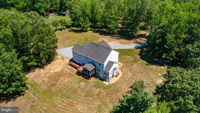 9206 SANDY BEACH LN, King George, VA 22485