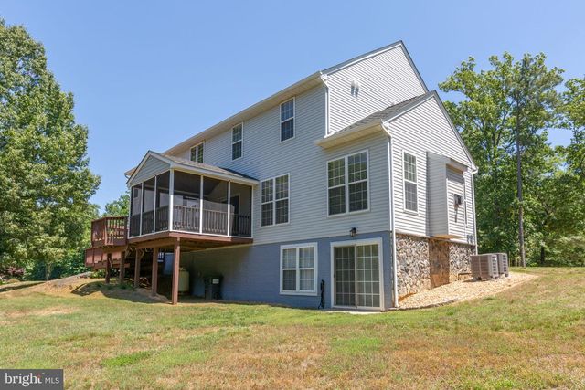 9206 SANDY BEACH LN, King George, VA 22485
