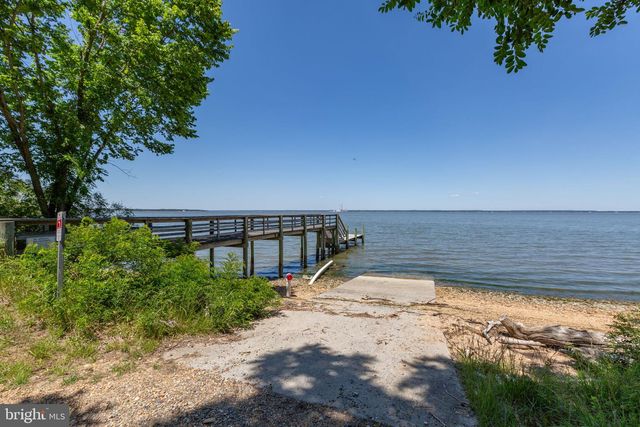 9206 SANDY BEACH LN, King George, VA 22485