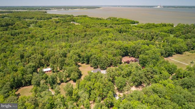 9206 SANDY BEACH LN, King George, VA 22485