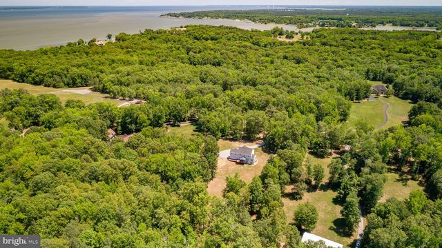 9206 SANDY BEACH LN, King George, VA 22485