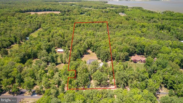 9206 SANDY BEACH LN, King George, VA 22485