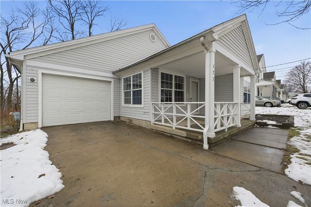 127 Blackburn Street, Campbell, OH 44405