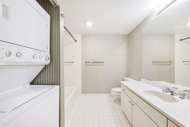 5001 Woodway Drive 706, Houston, TX 77056