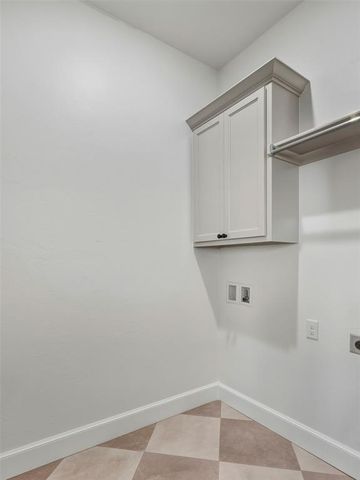 16205 Dakota Drive, Oklahoma City, OK 73170