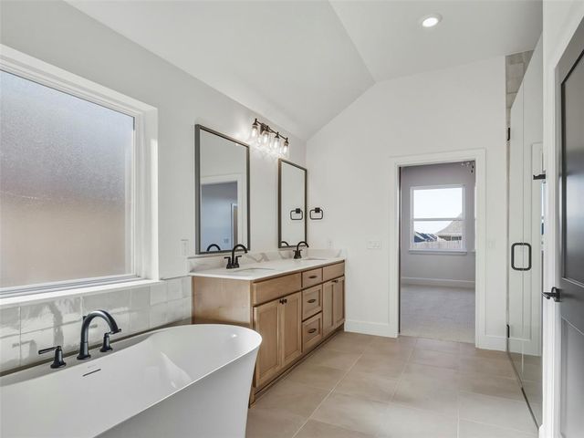16205 Dakota Drive, Oklahoma City, OK 73170