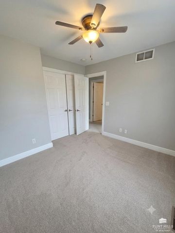 6125 Brookes Way, Manhattan, KS 66502