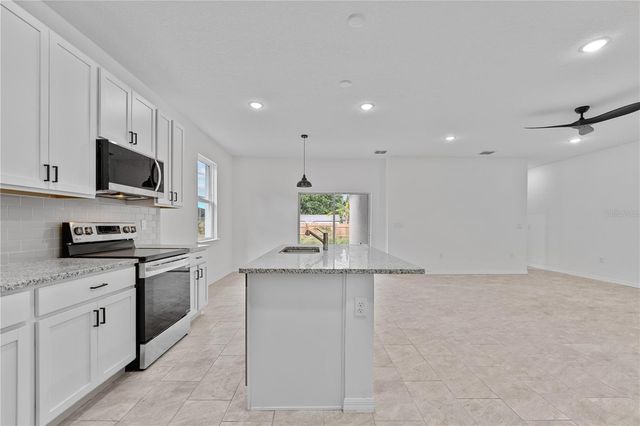 2902 LINGO LANE, Orlando, FL 32822