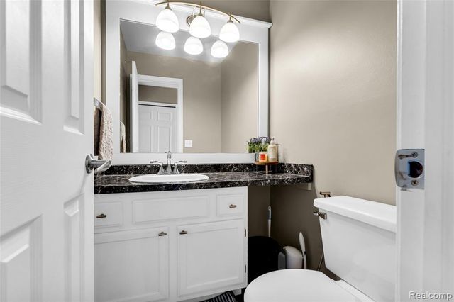 648 Lansdowne Drive, Westland, MI 48185