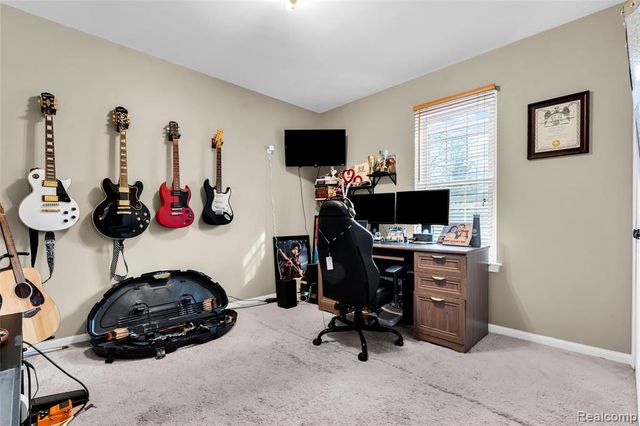 648 Lansdowne Drive, Westland, MI 48185