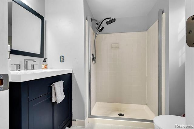 648 Lansdowne Drive, Westland, MI 48185