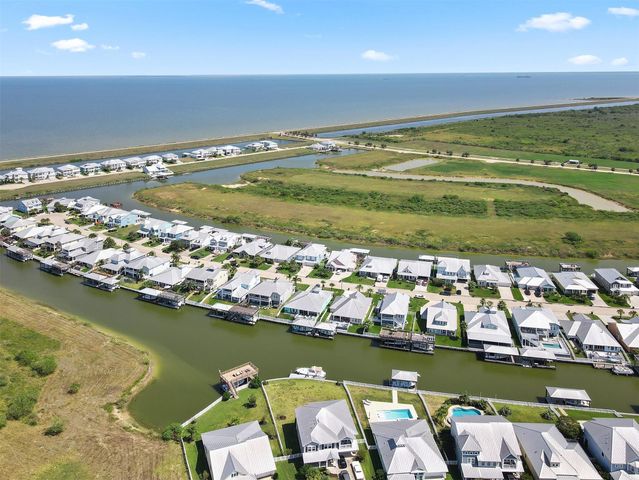 5418 Brigantine Cay Court, Texas City, TX 77590