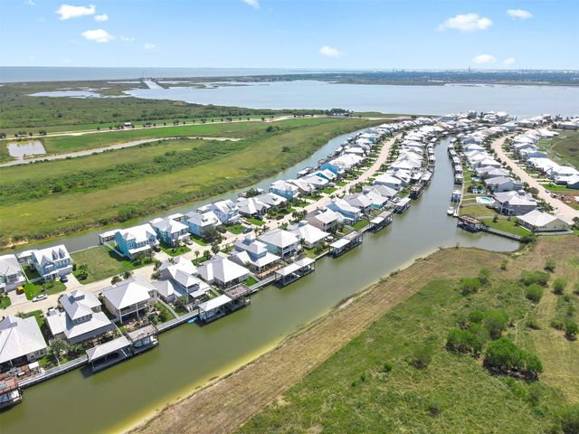 5418 Brigantine Cay Court, Texas City, TX 77590