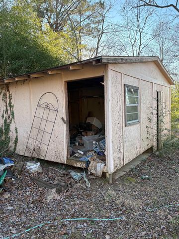 725 Saint Regis Drive, West Helena, AR 72390
