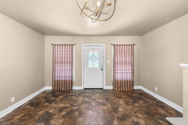 703 Cedar Street, Hearne, TX 77859