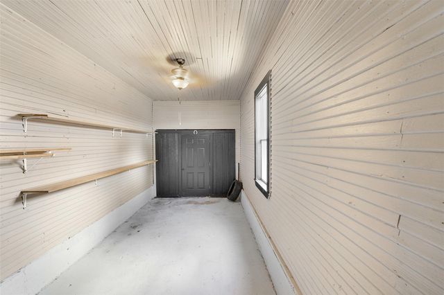 703 Cedar Street, Hearne, TX 77859