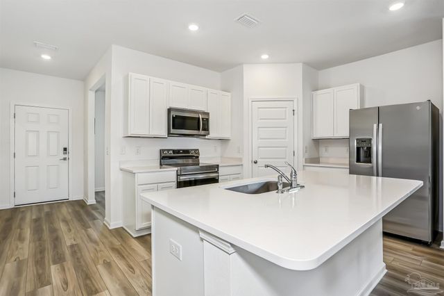 6654 Sun Tree Cir, Pensacola, FL 32526