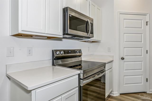 6654 Sun Tree Cir, Pensacola, FL 32526