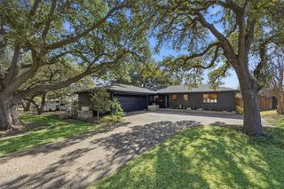 6409 Dakar Road W, Fort Worth, TX 76116