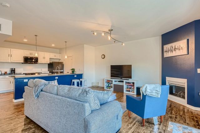 4108 Office Parkway 303, Dallas, TX 75204