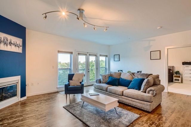 4108 Office Parkway 303, Dallas, TX 75204