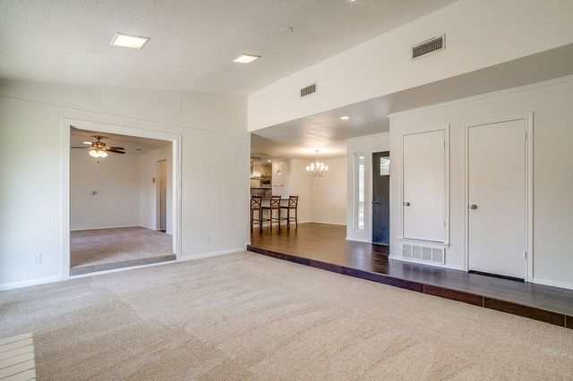 2017 Garden Oaks Drive, Arlington, TX 76012