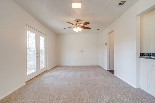 2017 Garden Oaks Drive, Arlington, TX 76012