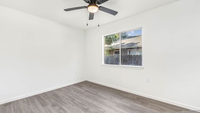 9347 Lands Point, San Antonio, TX 78250