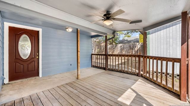 9347 Lands Point, San Antonio, TX 78250