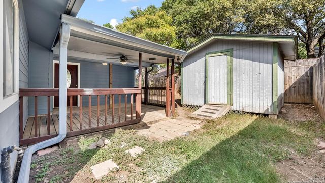 9347 Lands Point, San Antonio, TX 78250