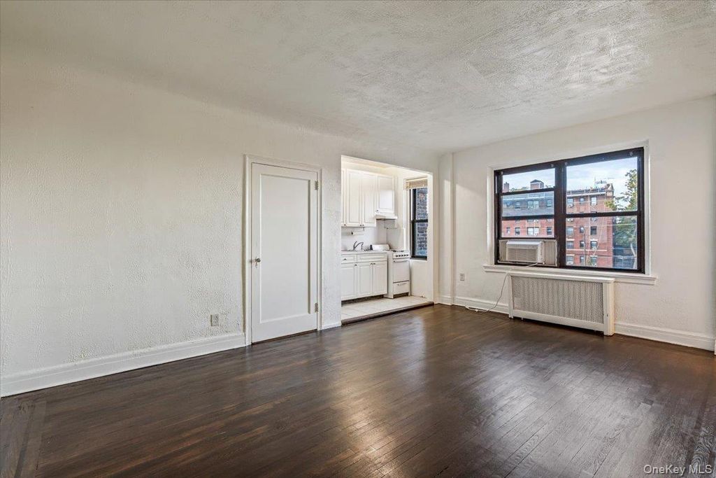 141 Woodmere Boulevard 3C, Woodmere, NY 11598 — photo 2